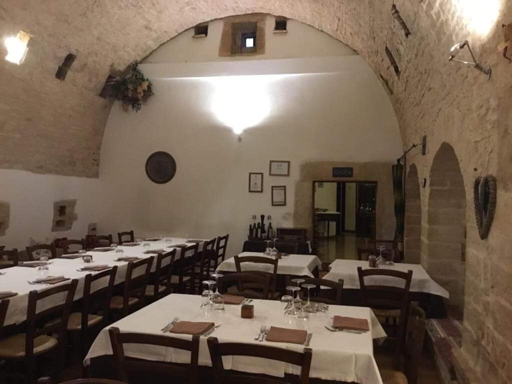Вилла Masseria Citulo Il Pino Grande Кастель-дель-Монте Экстерьер фото