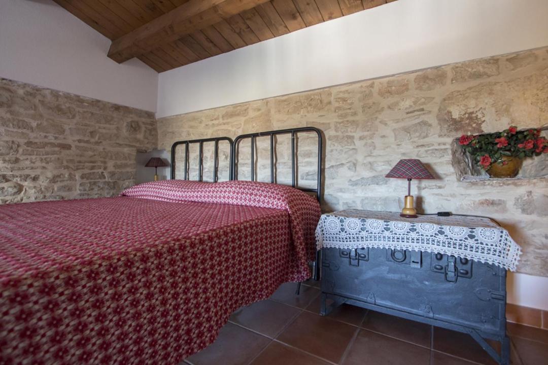 Вилла Masseria Citulo Il Pino Grande Кастель-дель-Монте Экстерьер фото