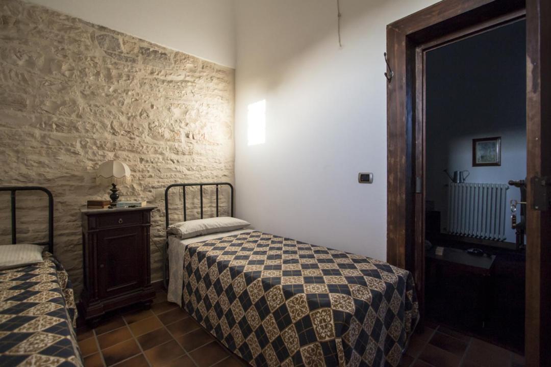 Вилла Masseria Citulo Il Pino Grande Кастель-дель-Монте Экстерьер фото